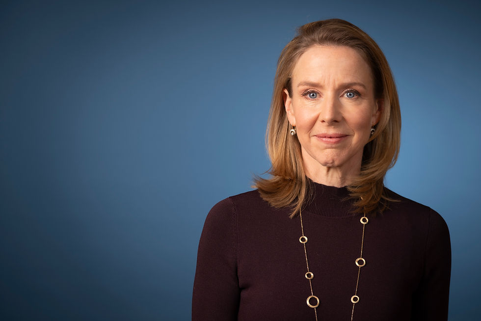 Minister Stientje van Veldhoven-van der Meer tijdens een officiële fotosessie.
