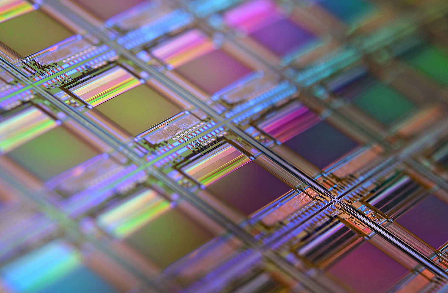 Macro-opname van chips op een siliciumwafer